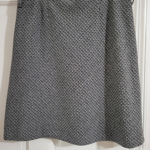Old Navy Gray Tweed skirt size 14 - Picture 3 of 3